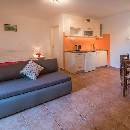 Apartmants Bogdanic Krk Ii Krk Town