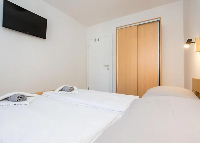 Apartmants Bogdanic Krk Ii Krk Town